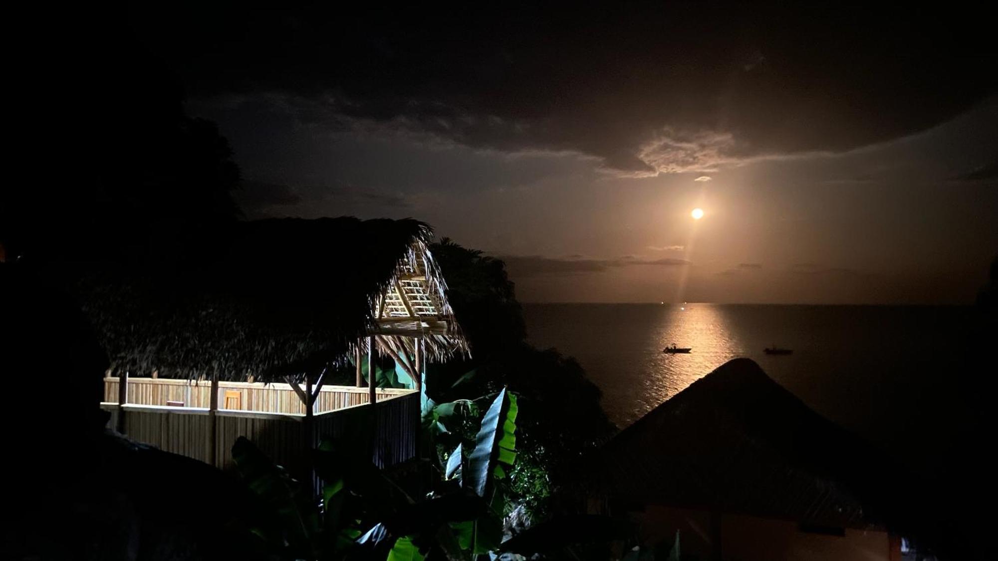 Veronika Resort Nosy Komba Esterno foto