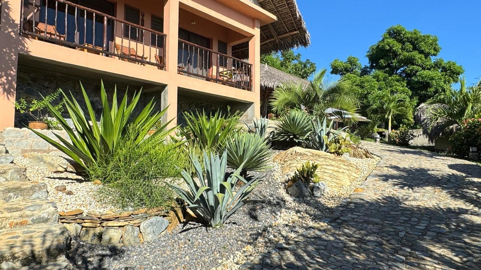 Veronika Resort Nosy Komba Esterno foto